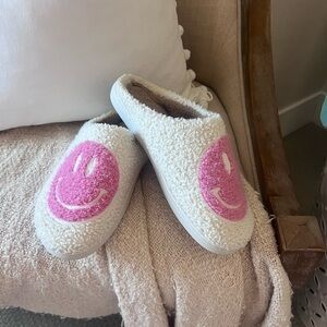 Cozy White Slippers with Pink Smiley Face